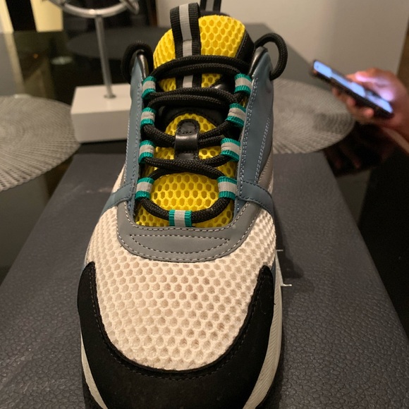 Dior B22 - Picture 2 of 4